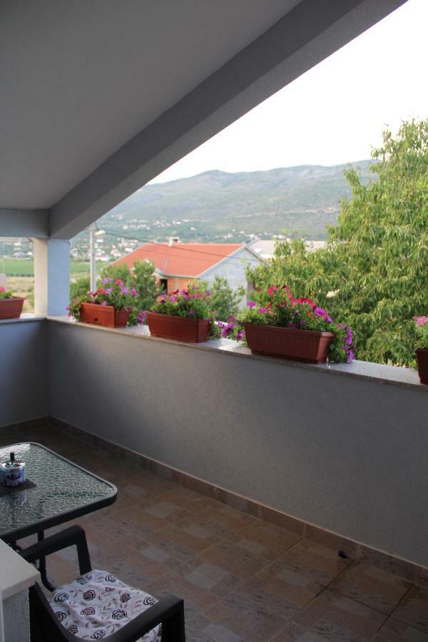 Holiday Home Flora Mostar Ngoại thất bức ảnh